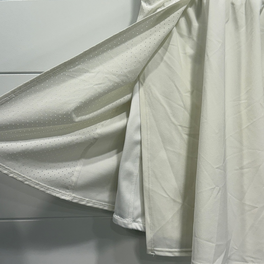 SPANX Classic white tennis skort - Picture 3 of 6
